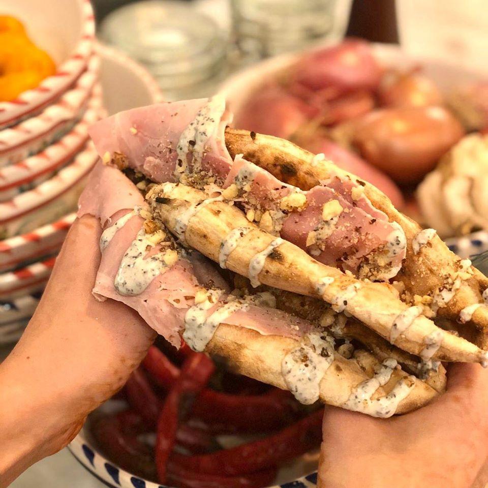 UÁO e la pizza napoletana a portafoglio a Torino