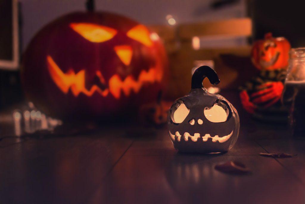 cosa fare ad halloween - cena a domicilio