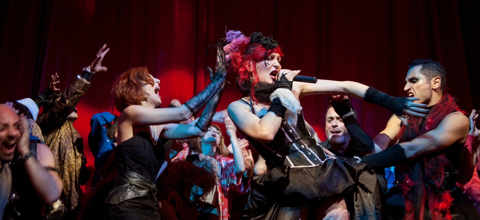 DignitĂ Autonome di Prostituzione - Teatro Colosseo a Torino