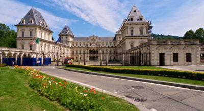 Valentino - castello-valentino-parco.jpg